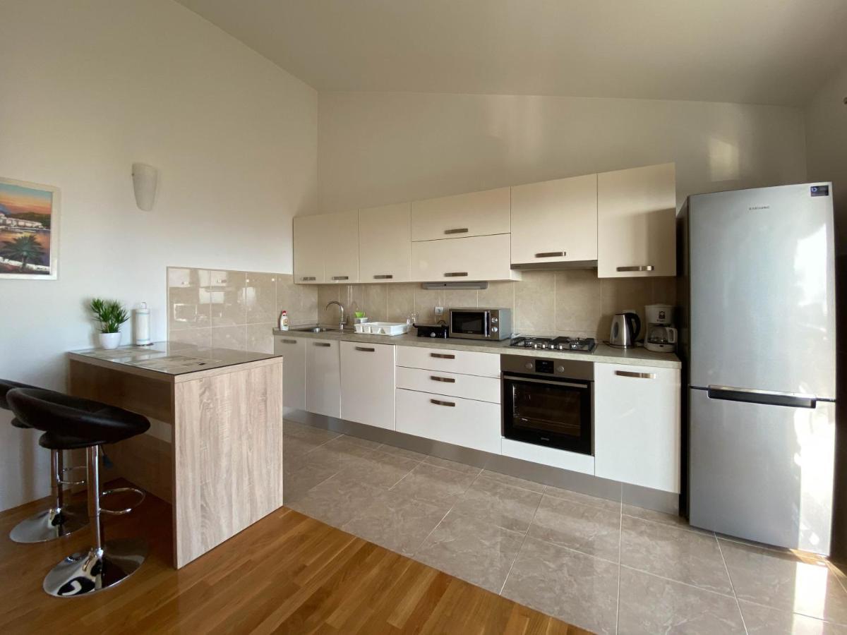 Apartman Ivan Hotell Makarska Exteriör bild